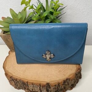Patricia Nash Colli Large Safflower Blue Leather Wallet‎ Clutch